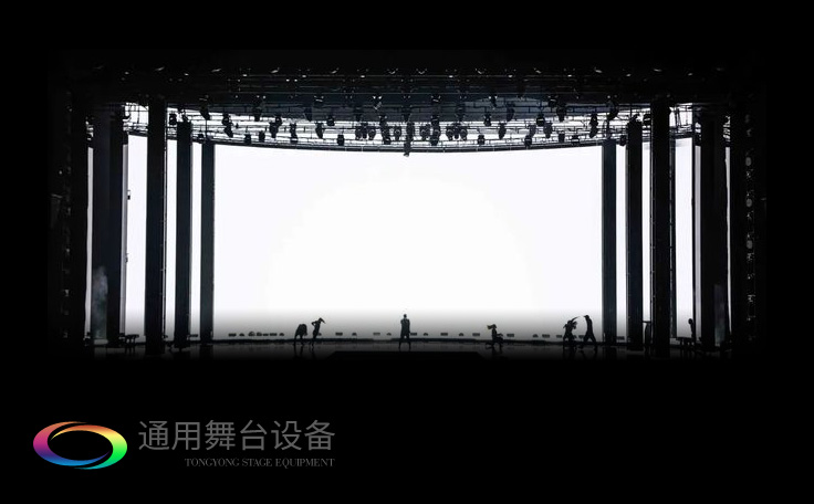 視覺(jué)屏幕為主、條狀LED屏幕、燈光設(shè)備及舞臺(tái)幕布詮釋當(dāng)下舞臺(tái)設(shè)計(jì)潮流