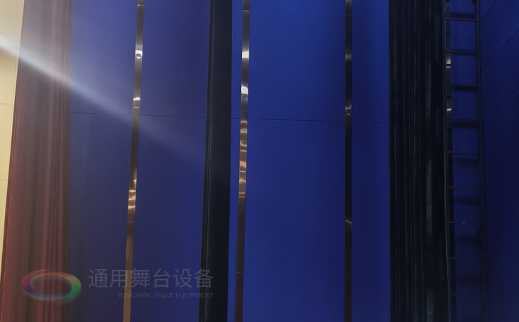 舞臺幕布的阻燃等級：永久性阻燃、阻燃、耐久性阻燃、非阻燃、可加工為阻燃...